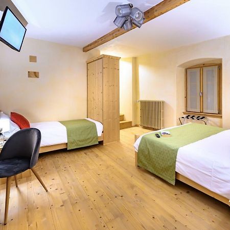 B&B Antica Residenza Centro Storico Tirano Exteriör bild