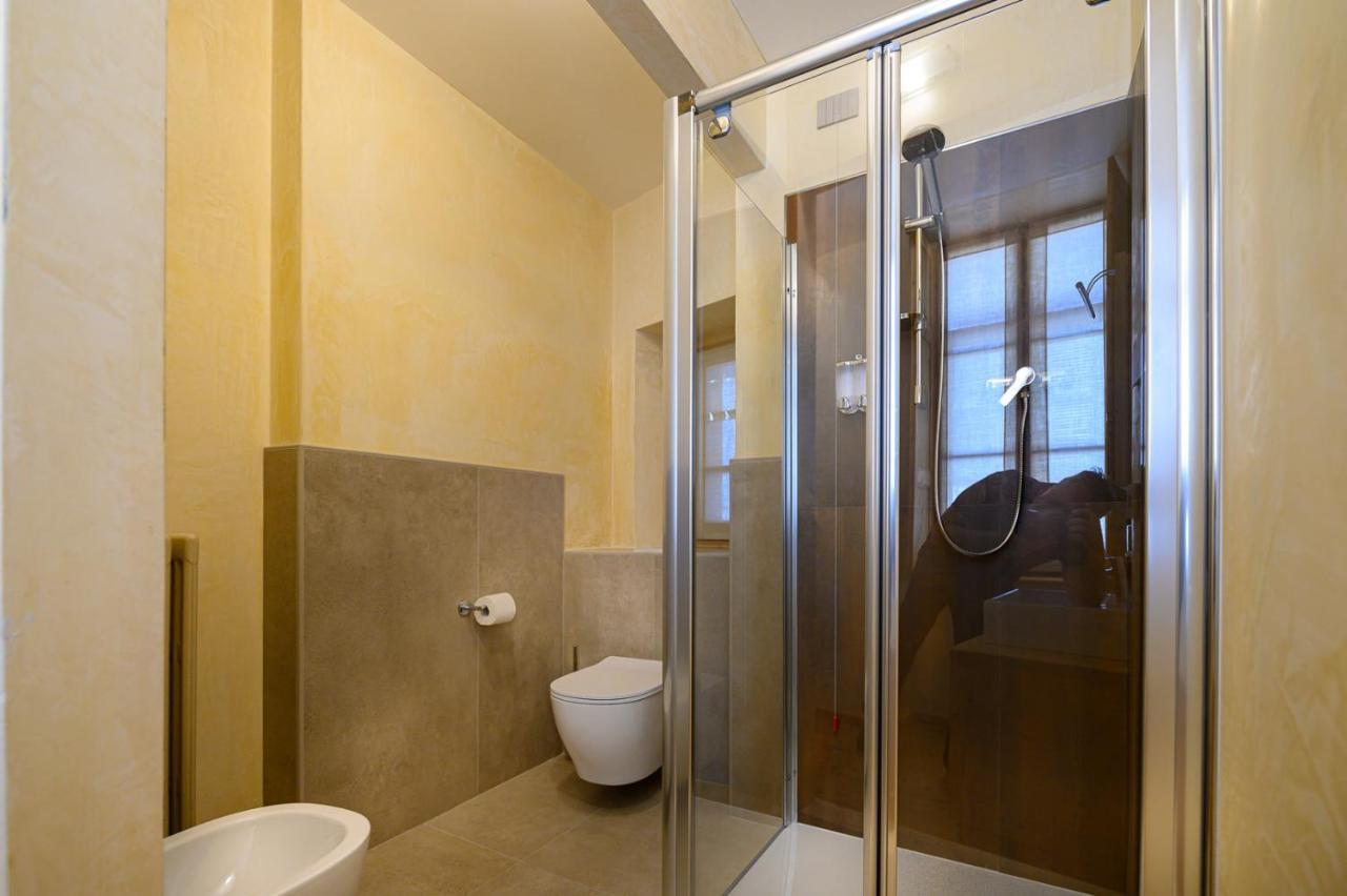 B&B Antica Residenza Centro Storico Tirano Exteriör bild