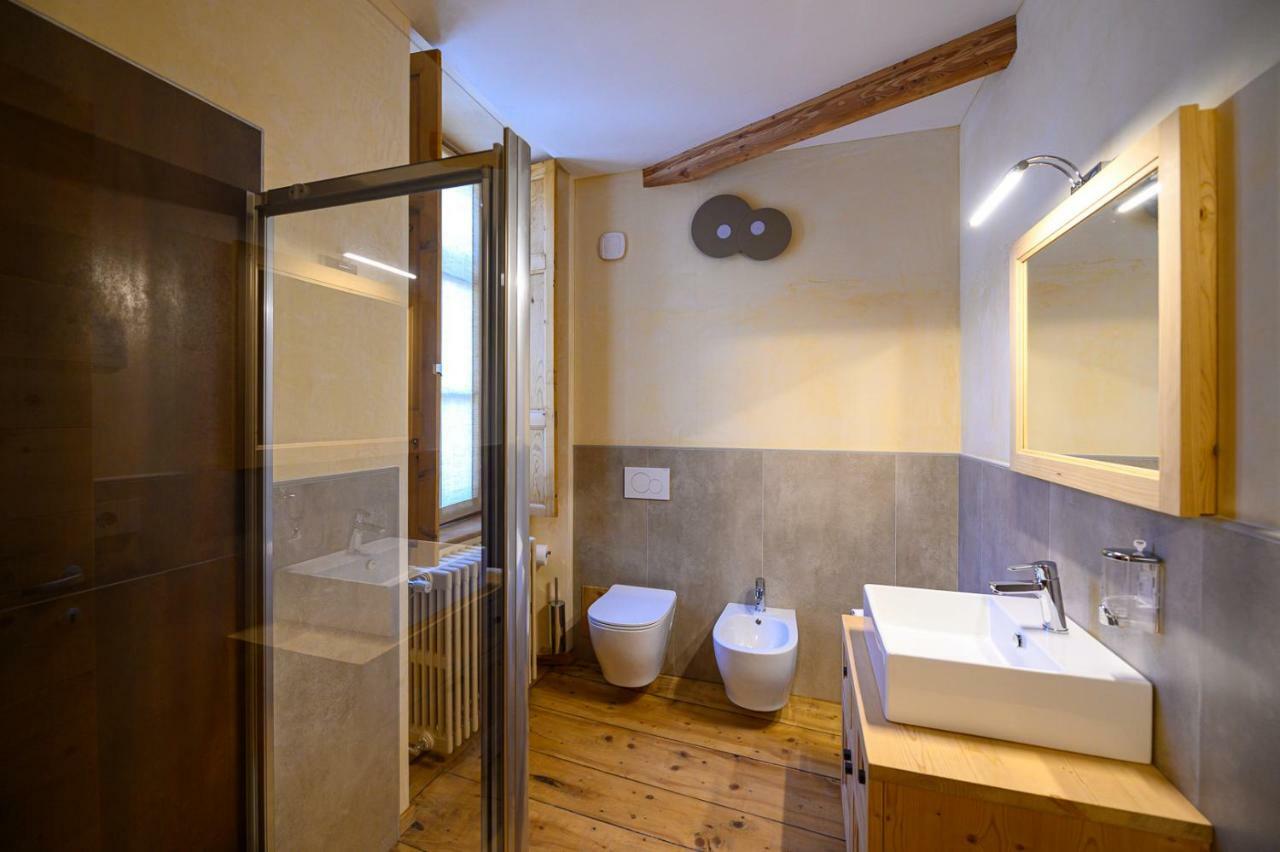 B&B Antica Residenza Centro Storico Tirano Exteriör bild