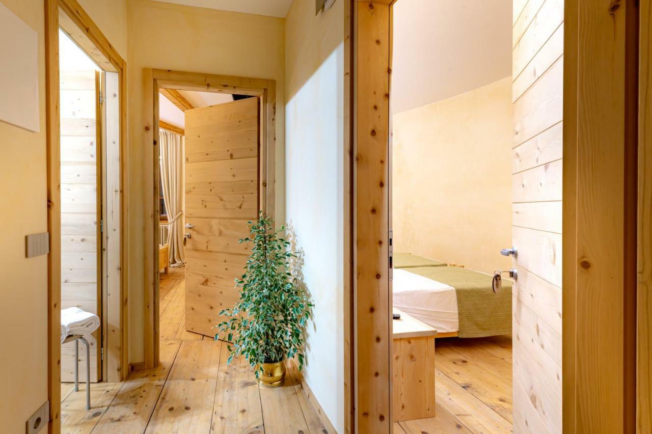 B&B Antica Residenza Centro Storico Tirano Exteriör bild
